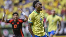 深圳队压哨绝杀引全场沸腾